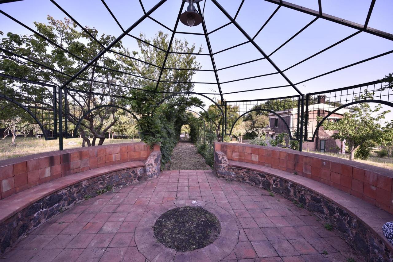 Villa Caterina, Alle Pendici Del Vulcano Etna Viagrande Exteriör bild